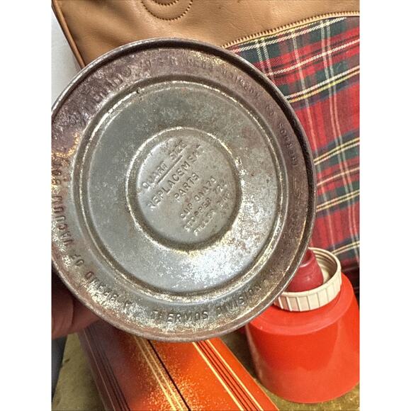 Vintage Thermos Picnic Set Red Plaid Carry Tote Bag 1970s Retro Christmas Decor - Picture 14 of 14